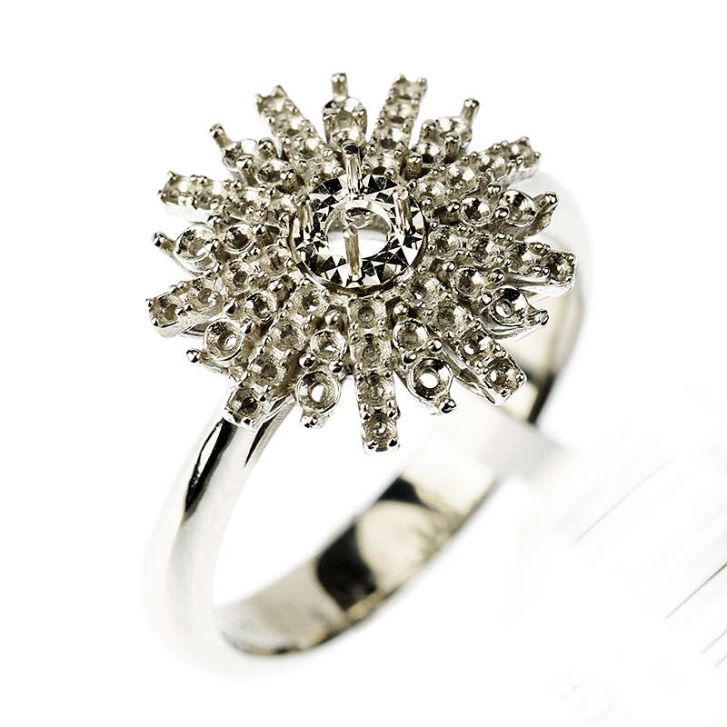 Star-Burst Diamond Cut Fashion Ring – Swan Mounting